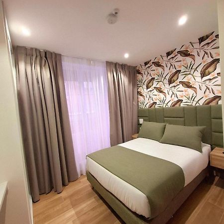 Hostal San Blas Madrid Exterior foto