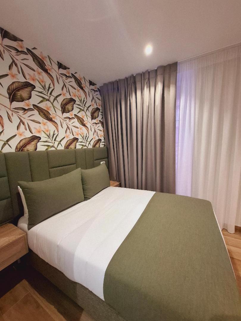 Hostal San Blas Madrid Exterior foto